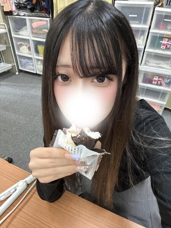 出勤してます〜❕
