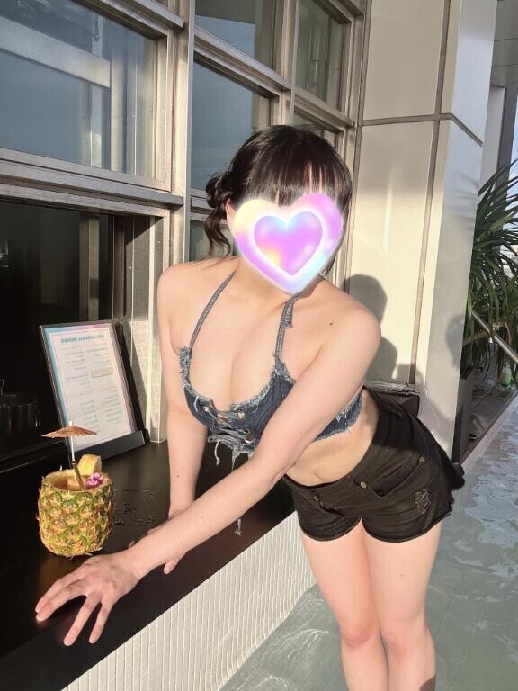 可愛い顔してエッチな子🤭🤭