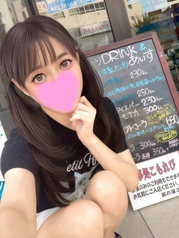 秋の気配とクロちゃんの準備ばっちり🐈🧶