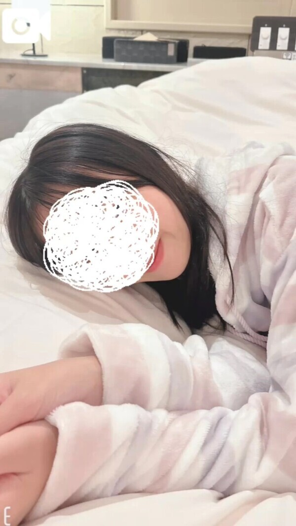 見つめ合うと///