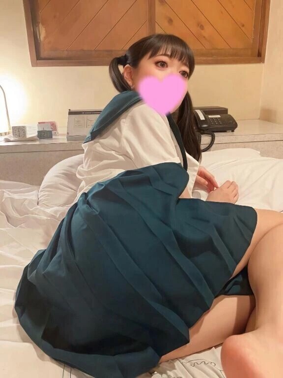 春待ちスカート、ふわり。