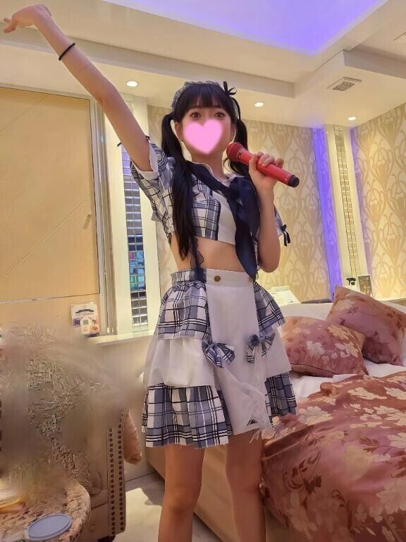 青いアイドル参上です💙