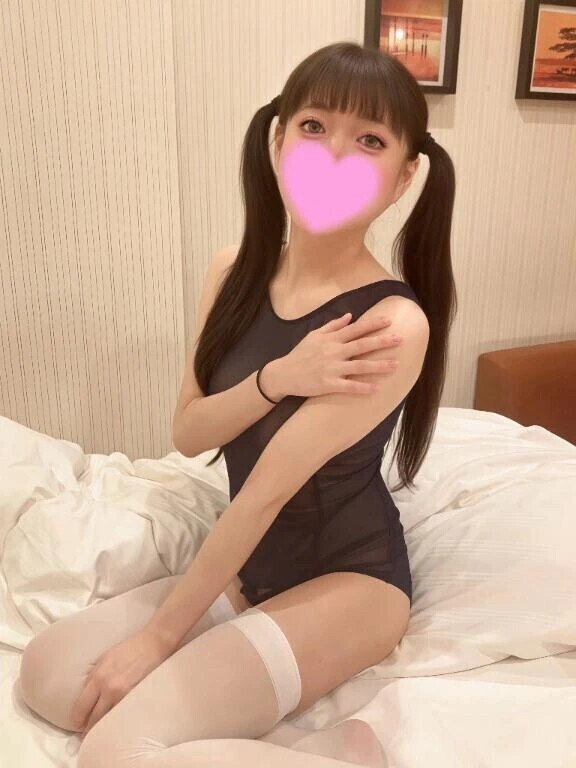 白の絶対領域見て？🤍