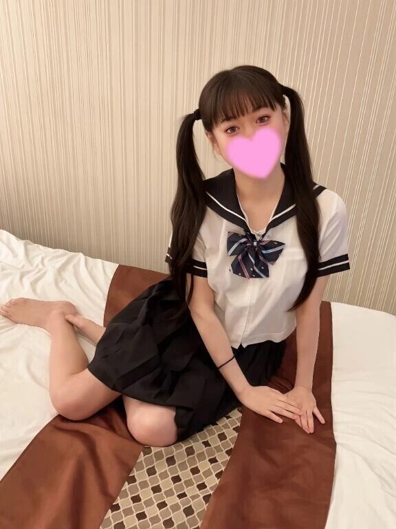 この目線、耐えられる？🐼