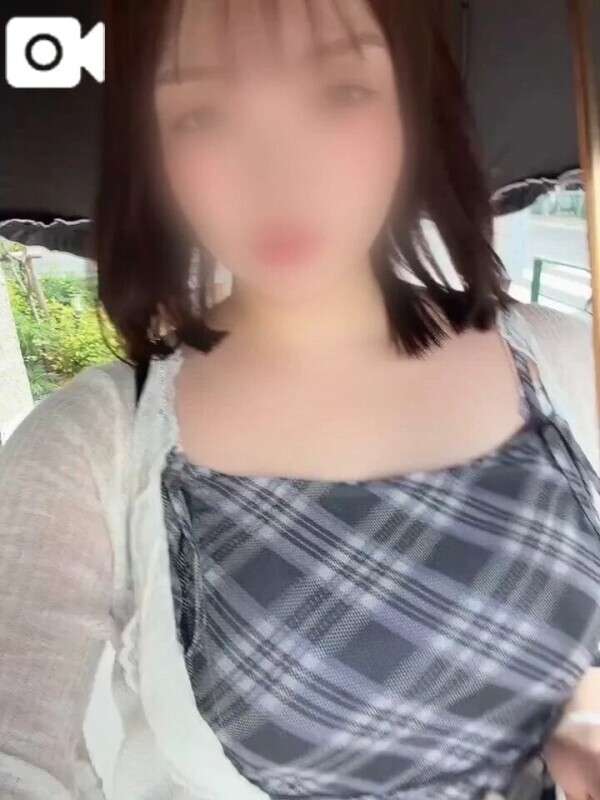 揺れてるおっぱい