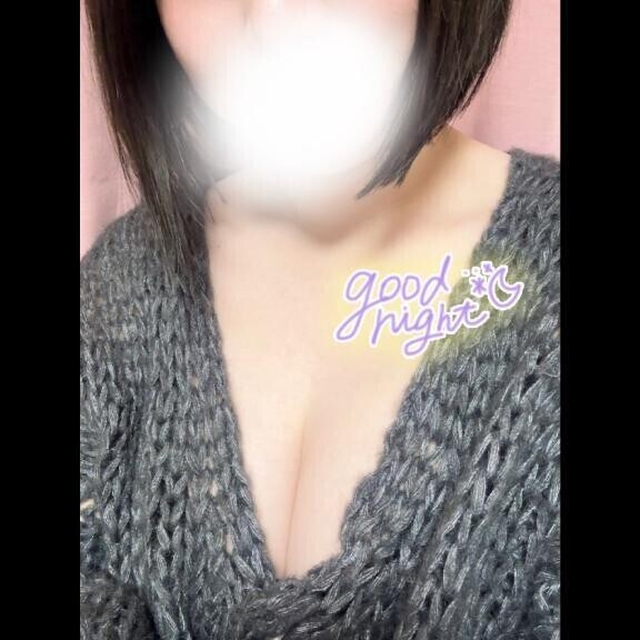 明日は15時〜🥰