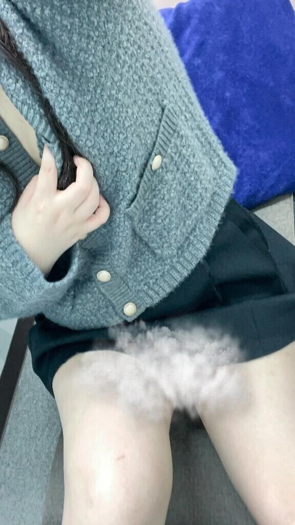 頑張っててえらいね、おっぱい揉む？