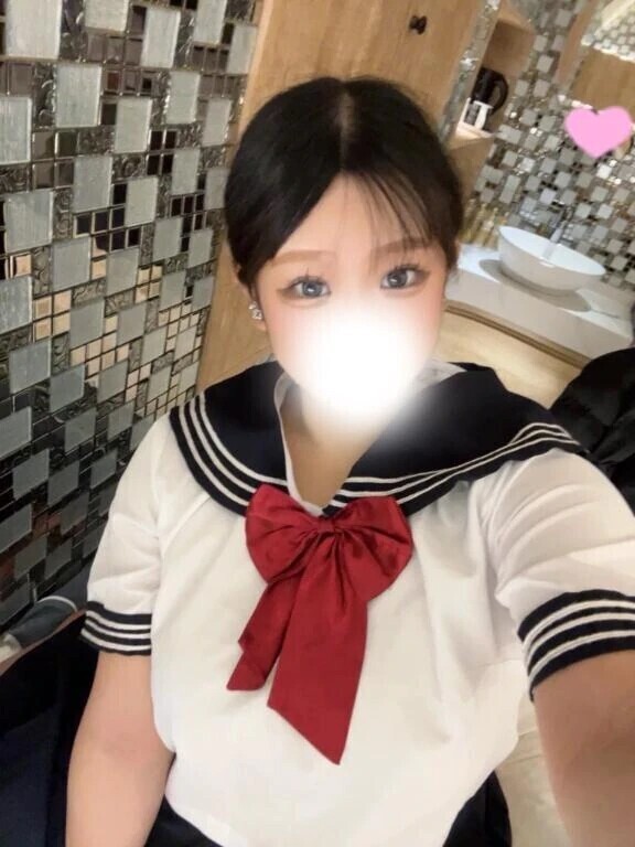 可愛いコスプレきて👗