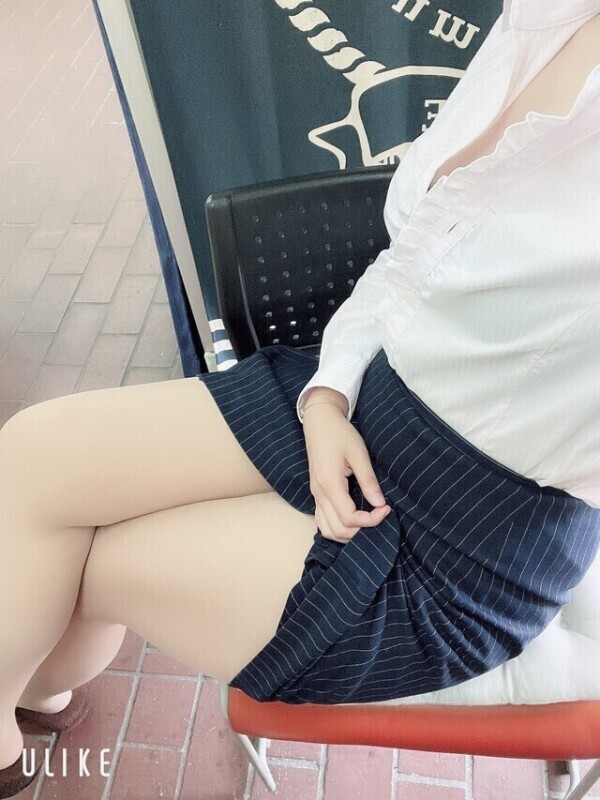 待機だよ〜イチャイチャしよっ？😚