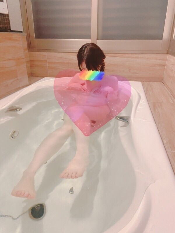 寝違えました
