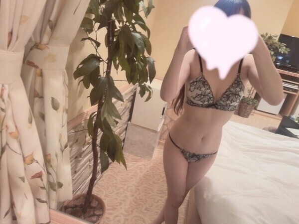 しゅっきんしてます🪽🪽🪽