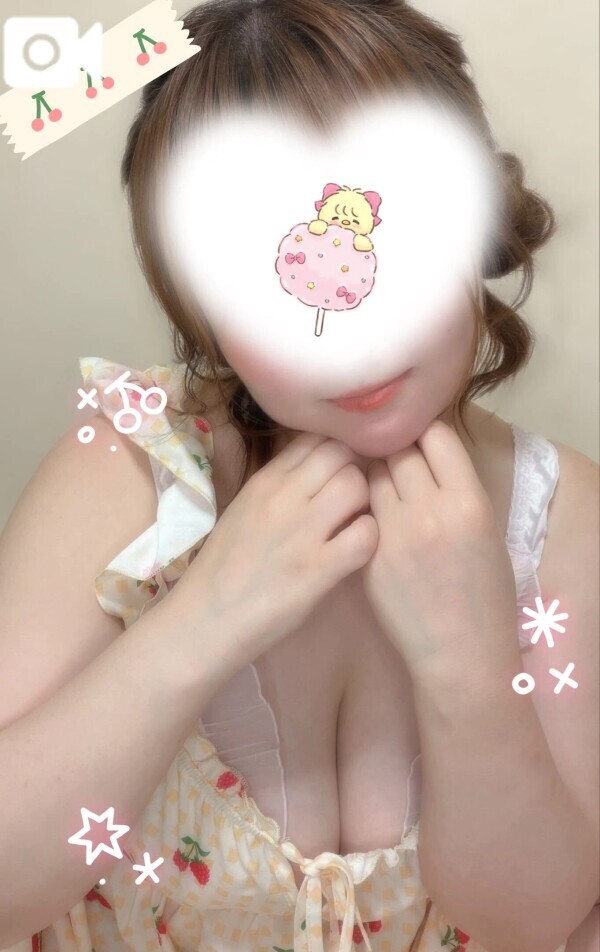 後ろから触られたらドキドキしちゃう