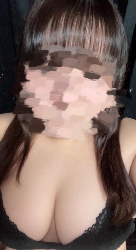 初めまして(  . .)"