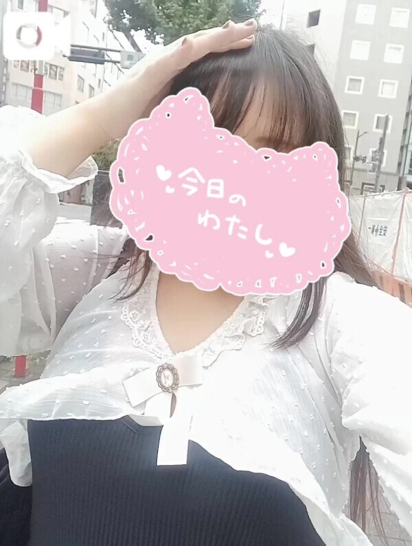 ちらって見えちゃう⸝⸝