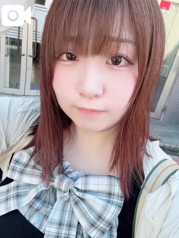 やば………