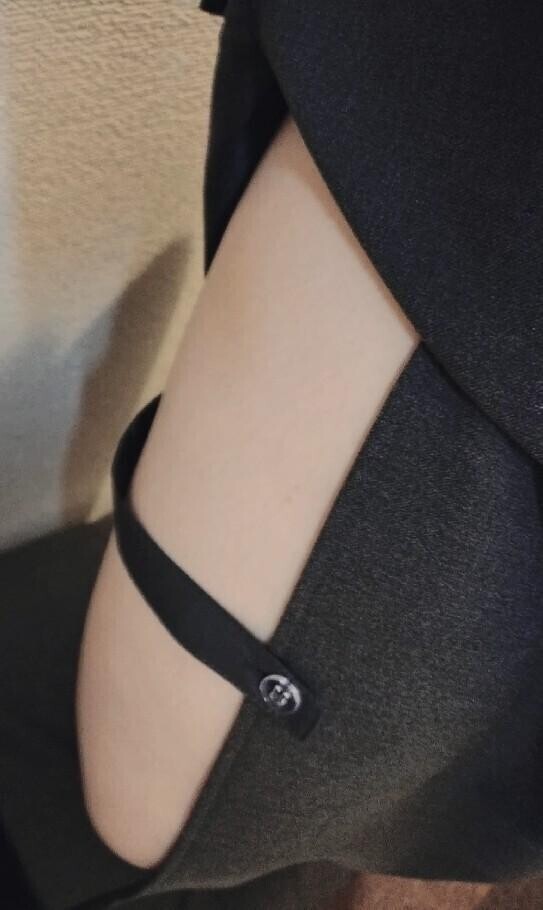 しおりのスカートの中は…？♡