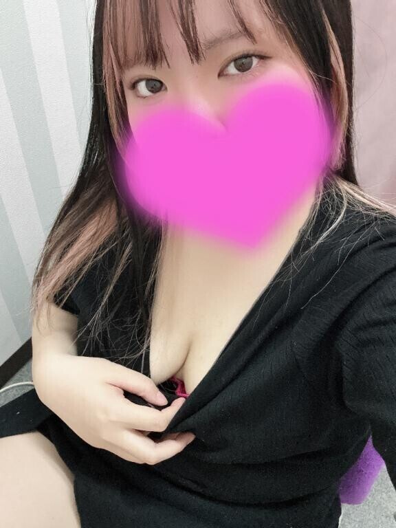 谷間の汗