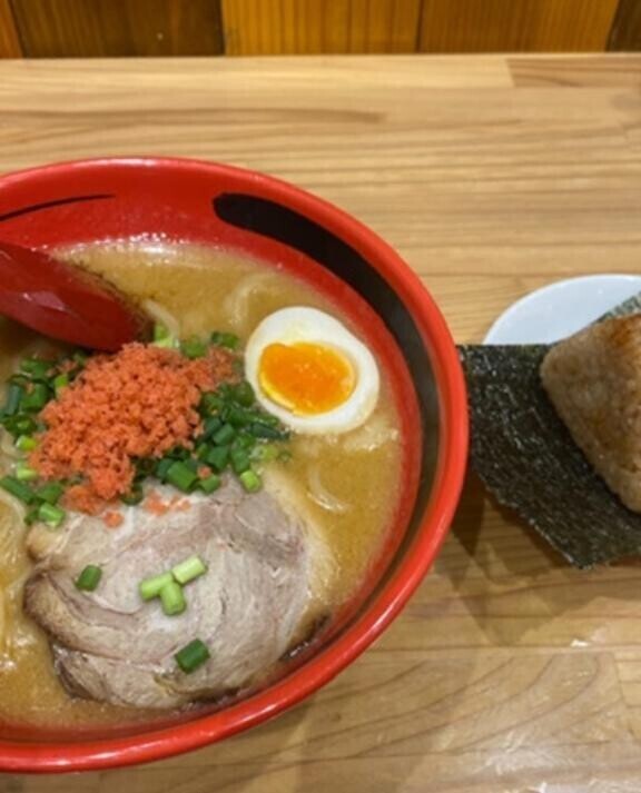 シャキーン٩( 'ω' )و