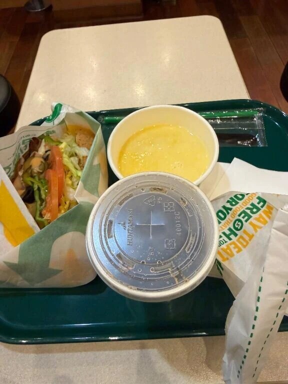 夜ご飯はサブウェイ♡ 明日も待ってるね