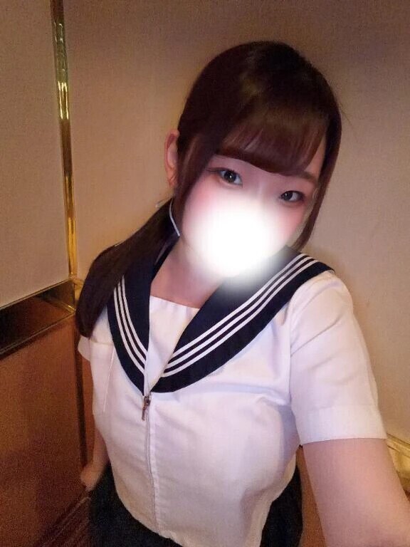 日曜のゆるえち、夏セーラーで…🖤