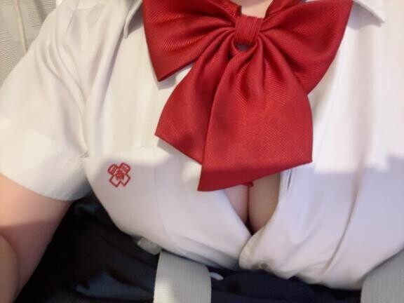 チラッ