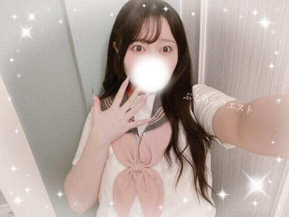 制服の下は…???