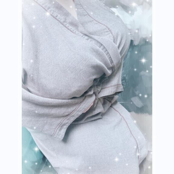 ワインレッド?