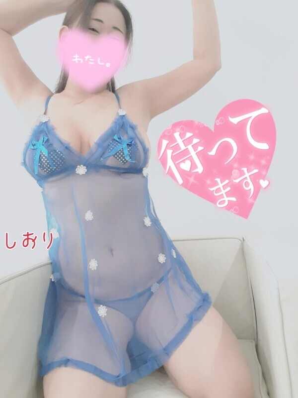 本日出勤でーす(コスプレあり〼)