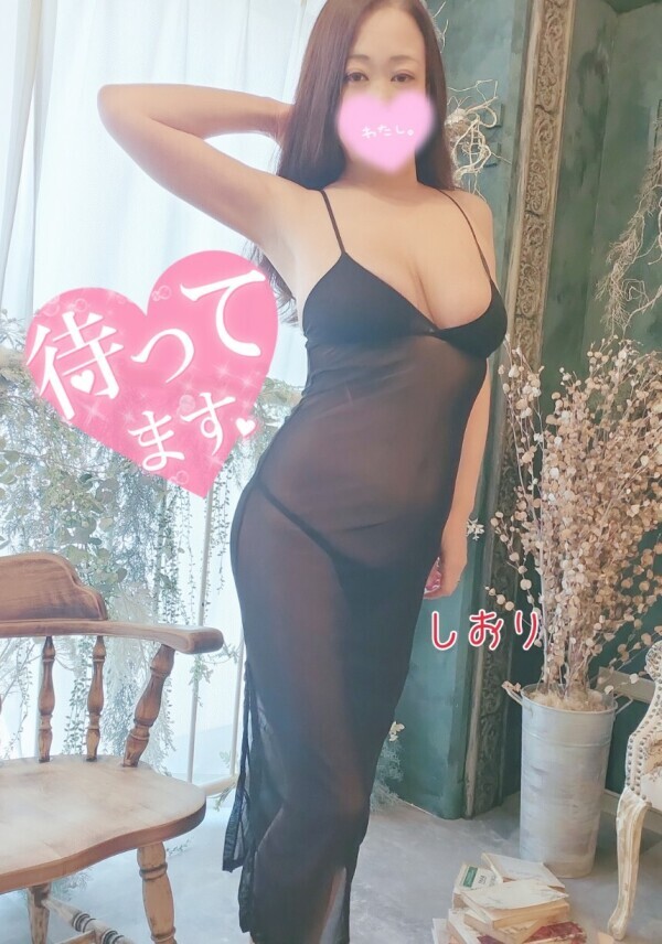 本日5月初出勤は14時から(コスプレあり〼)