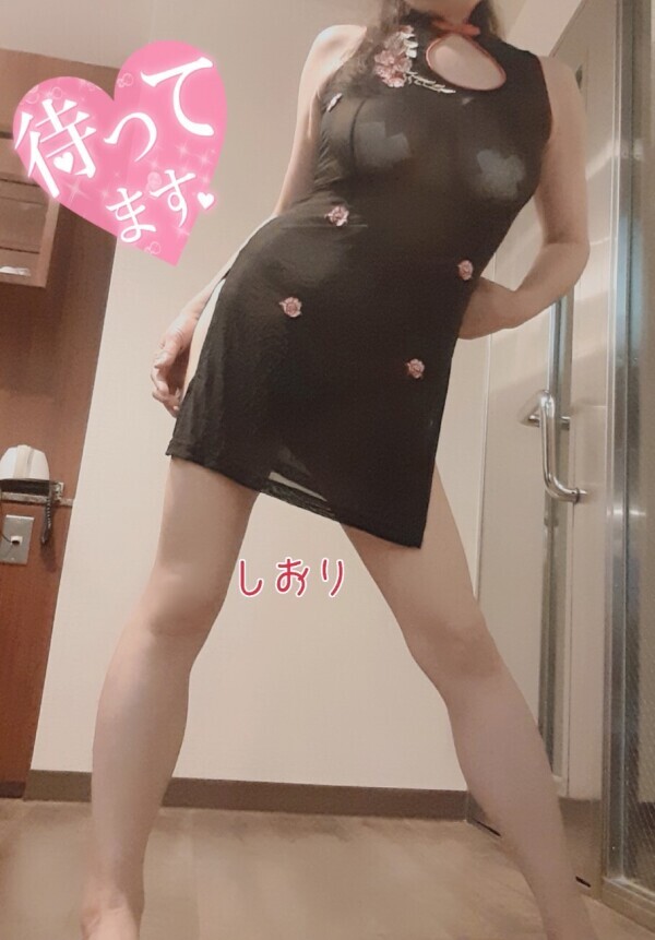本日出勤でーす(コスプレあり〼)
