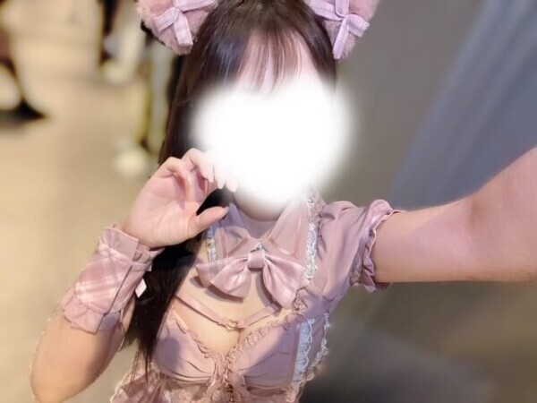 この猫、甘えんぼです🍒🐱