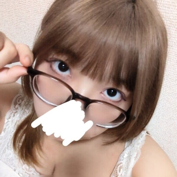 今日は眼鏡です🫡