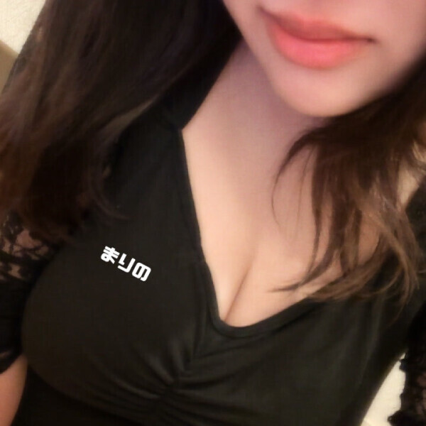 おっぱいであなたの顔ぺちぺちする？笑