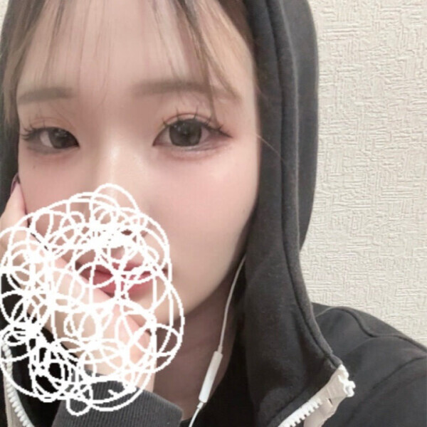 明日9時から居ます😊