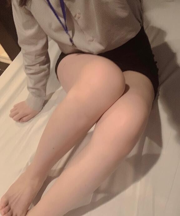 涼しいお部屋でイチャイチャしよ?