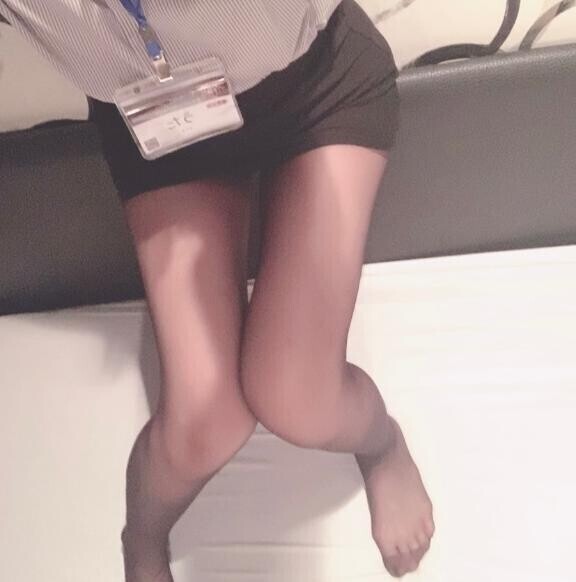 脚に挟まれたい？?