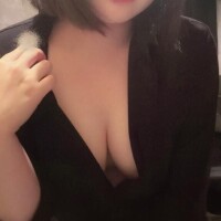 ゆりな