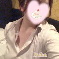 Yシャツの中は………?