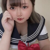 セーラ谷間すっぴん