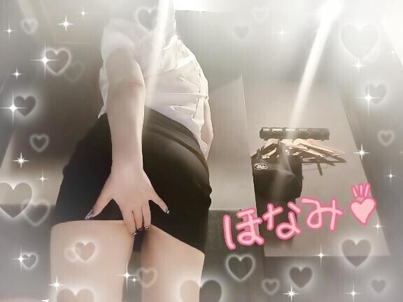 こんにちは♪明日は出勤です☆