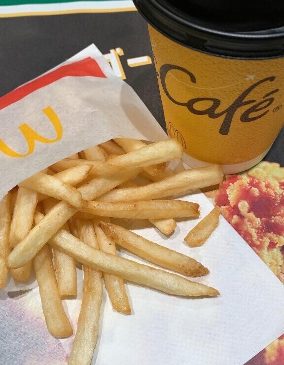 ホットコーヒーとマックフライポテト???