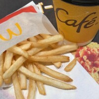ホットコーヒーとマックフライポテト???