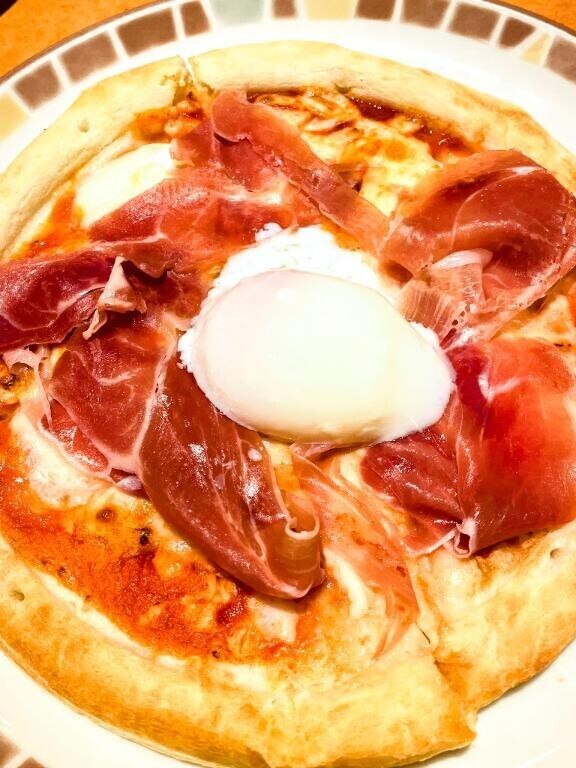 バッファローモッツァレラピザ?