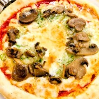 野菜ときのこのピザ?