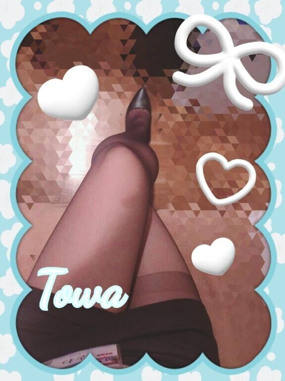 裸足で走ってトゲだらけの道を?