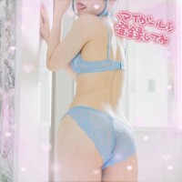 淡い水色