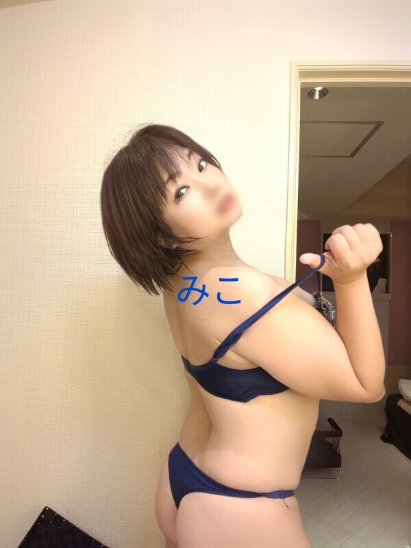 ひとり〇〇〇