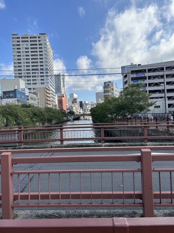 出勤してます
