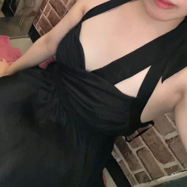 やっほ〜🖤💭