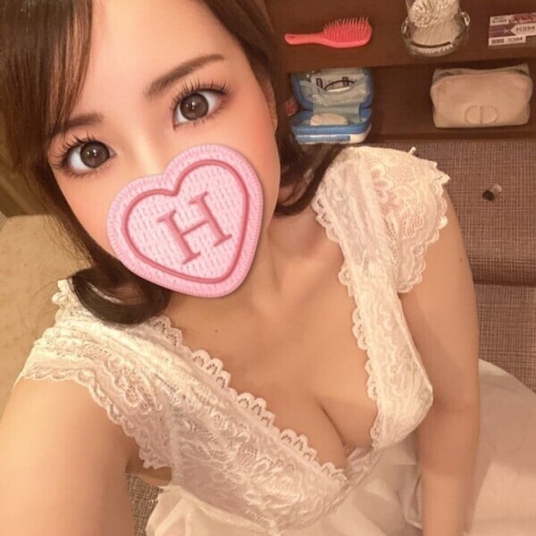 明日、遅番います。